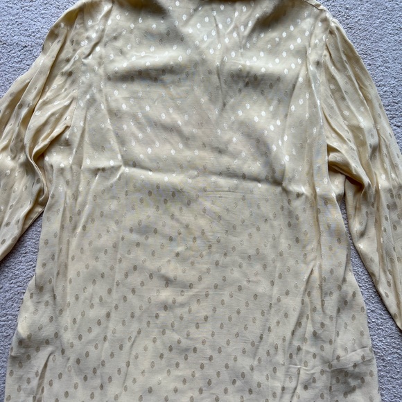 H&M Trend Yellow Gold Button Down Blouse Shirt Top Long Sleeve Polka Dot 4 US - Picture 14 of 16